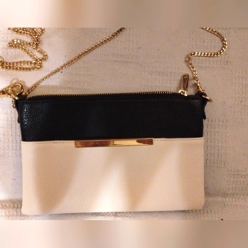 Women's crossbody purse